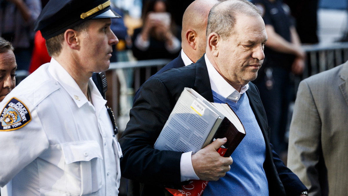 Harvey Weinstein został aresztowany. Jak podało BBC News, producent filmowy oskarżony między innymi o gwałt, sam zgłosił się na policję.