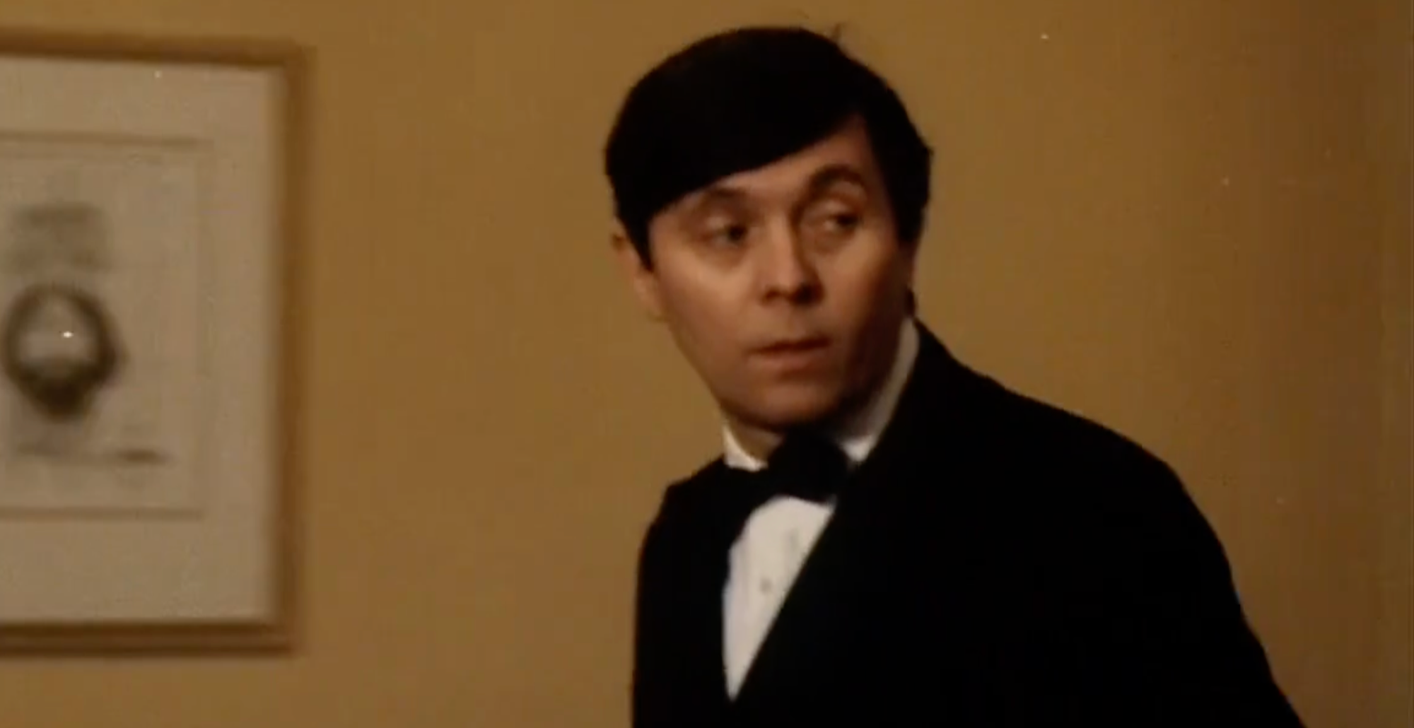 Český herec Josef Abrhám vo filme Vrchní, prchni!