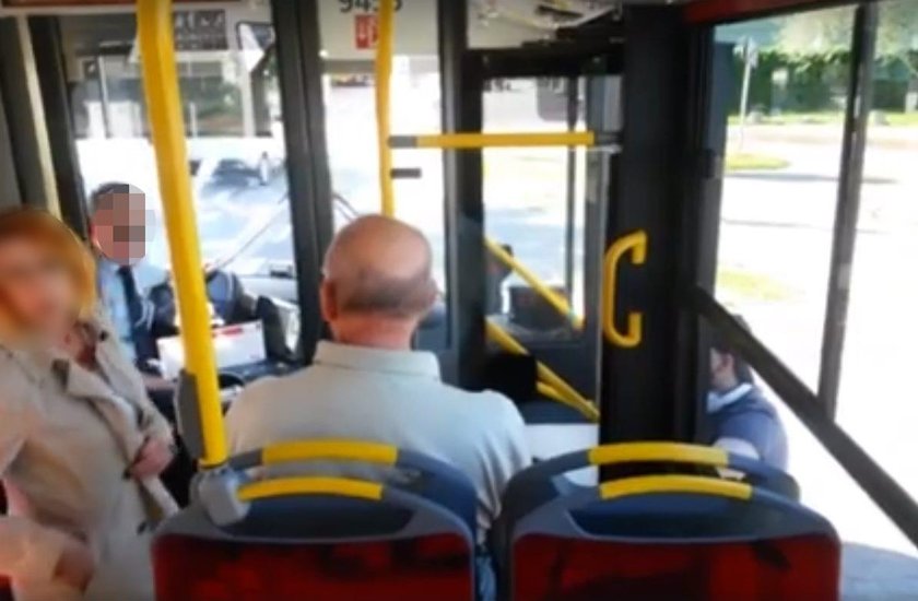 Skandal w autobusie. Kierowca nie chciał pomóc osobie na wózku