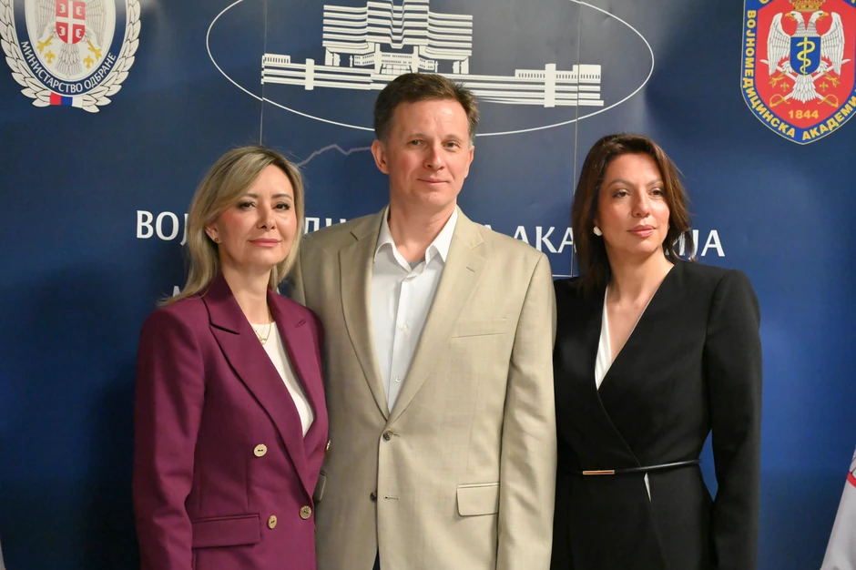 Dermatovenerolozi Tatjana Radević, Miroslav Dinić i Danica Tiodorović (s leva na desno) 