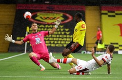 Bednarek trafił do własnej bramki. Southampton prawie pewny utrzymania w Premier League