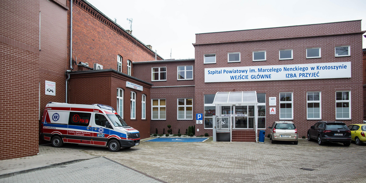 Krotoszyn: lekarka odesłała ze szpitala dziecko z agrafką w przełyku