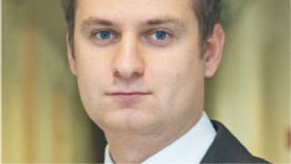 Komentarz redakcji: Poselska zmienność