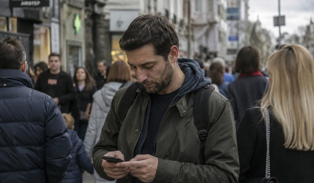 Telefon, SMS poruke - ilustracija