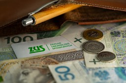 dodatkowe obciążenie pracownika może przesądzić o kwalifikacji nagłego