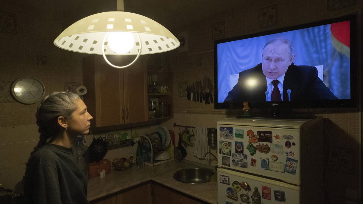 Prezydent Władimir Putin przemawia w sprawie sytuacji w Ukrainie przed rosyjską agresją