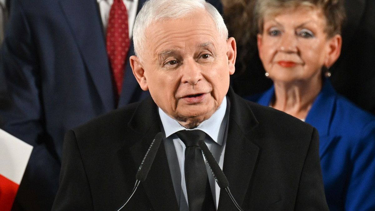 Miał otrzymać "kopertę" od Jarosława Kaczyńskiego. Sprzedał działkę za 1,5 mln zł