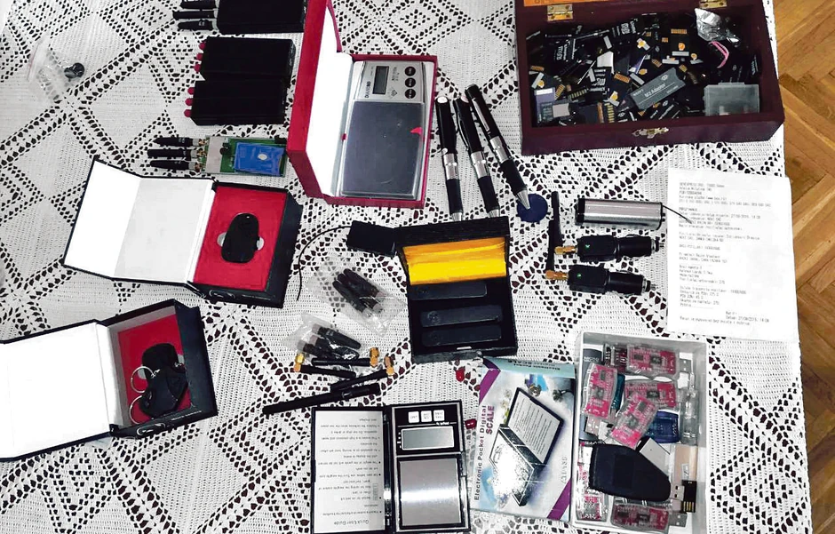 Čeka se veštačenje usb memorija i mobilnih telefona