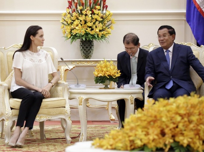 Angelina Jolie i Hun Sen