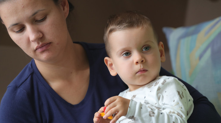 Levi pár nappal ezelőtt kapta meg a világ legdrágább gyógyszerét /Fotó: Varga Imre 