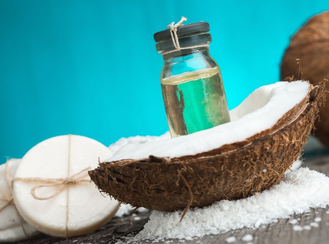 Olej kokosowy działa jak kawa