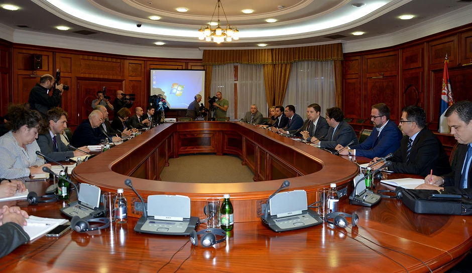 Radna grupa za dijalog o KiM