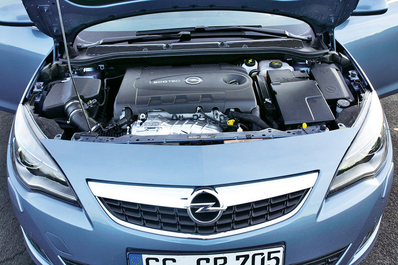 Opel Astra Sports Tourer 2.0 CDTI: Opel nieźle kombinuje!