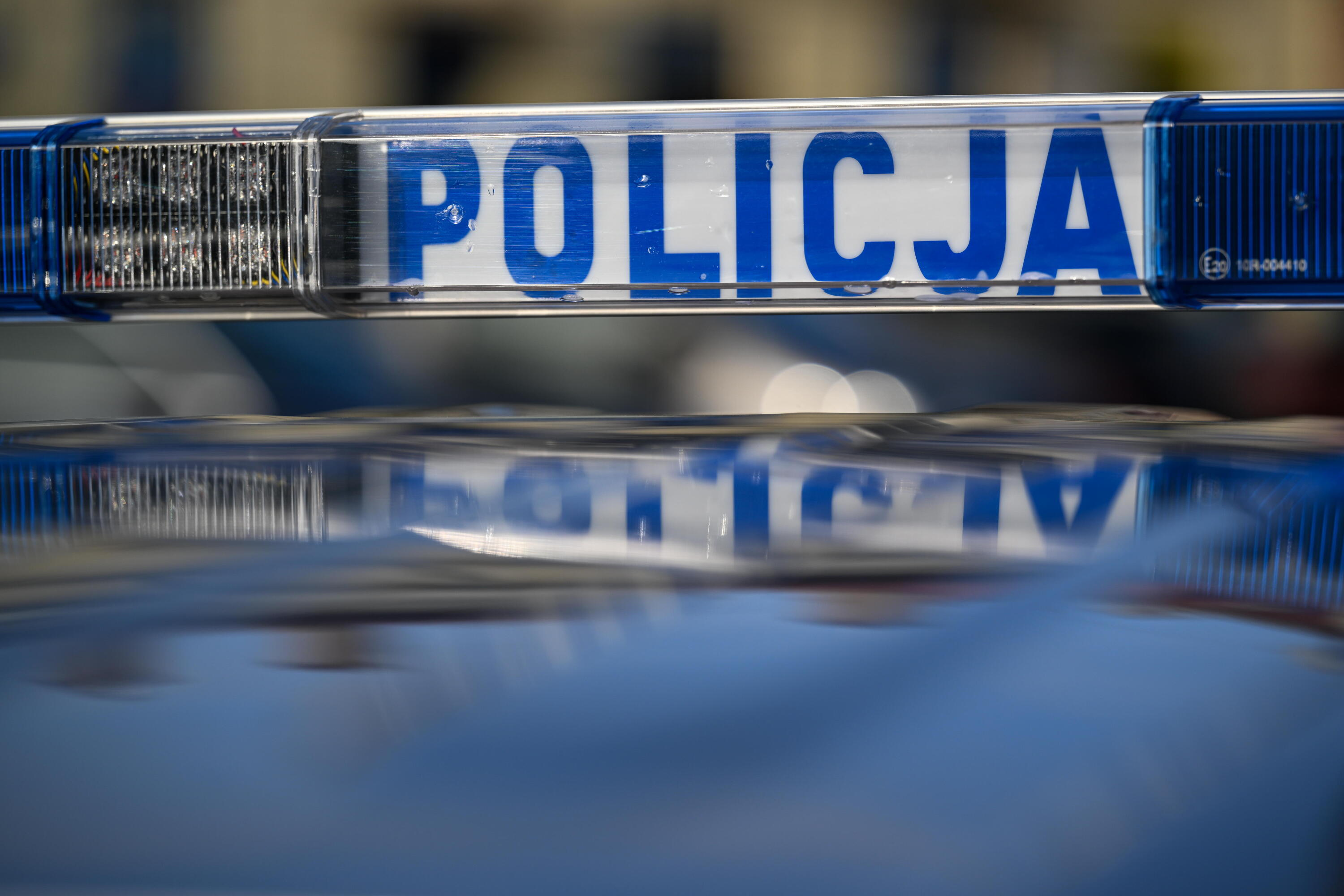 40-latek składał propozycje seksualne 12-latce. Policja wkroczyła o 6 rano