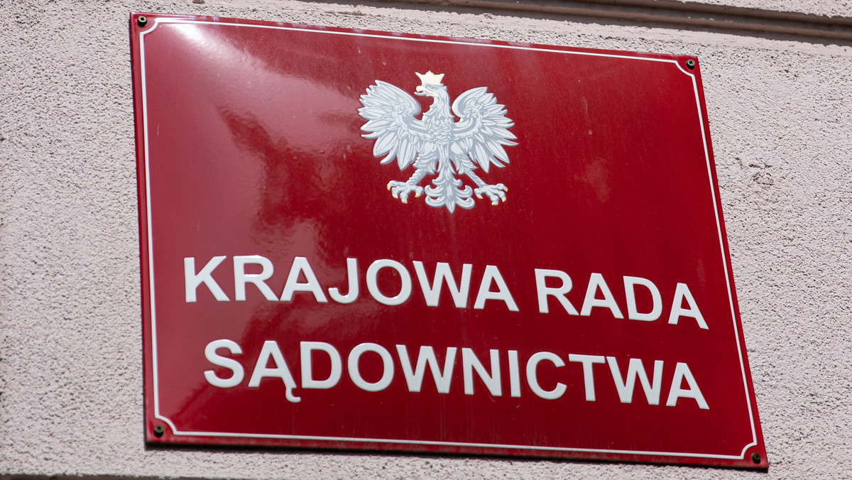 Odwołania w Krajowej Radzie Sądownictwa. Fala komentarzy