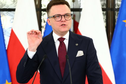 Szymon Hołownia wrzuca na luz. Prace w Sejmie będą wolniejsze