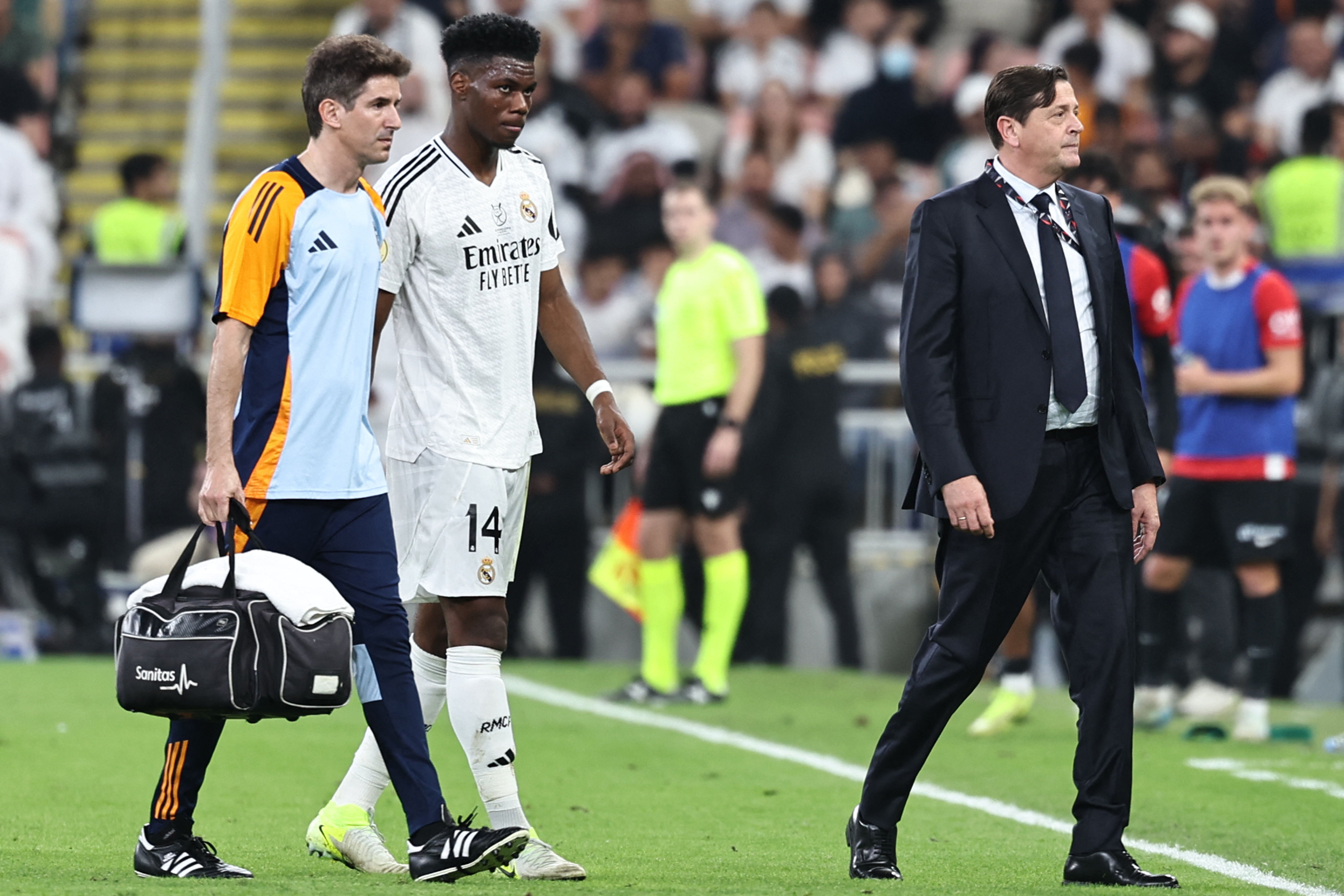 Tchouaméni blessé 3 semaines : le Real Madrid et les Bleus privés du milieu