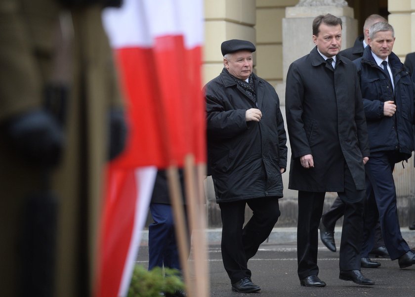 Zwolennik PiS nie wytrzymał. Napisał do prezesa list. O klakierach i żenadzie