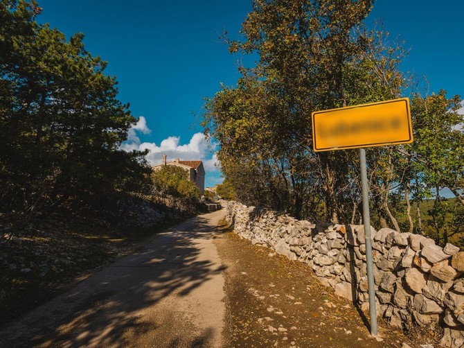 Najlepše hrvatsko selo sa 2 stanovnika zove se po ovom povrću i svi umru od smeha kad čuju ime