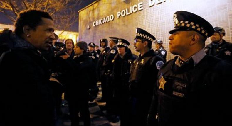 U.S. Justice Dept. to investigate Chicago police