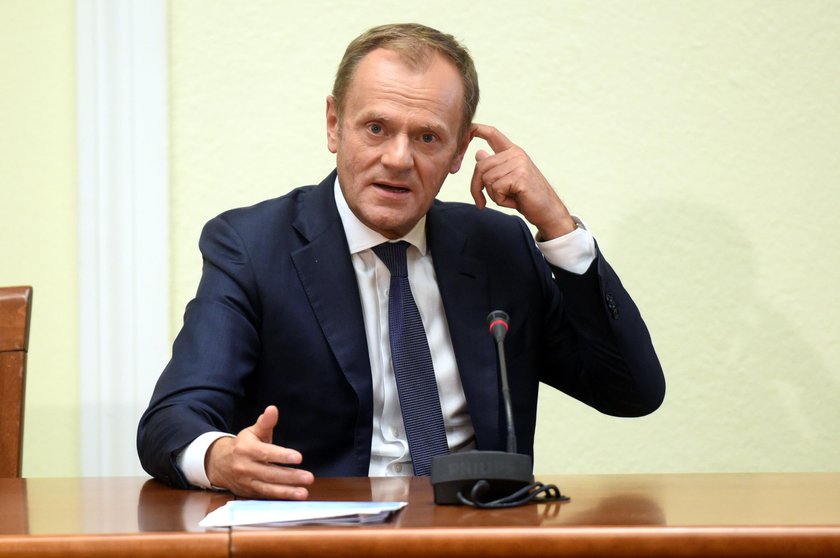 Tusk zagrał na nosie Kaczyńskiemu i Schetynie