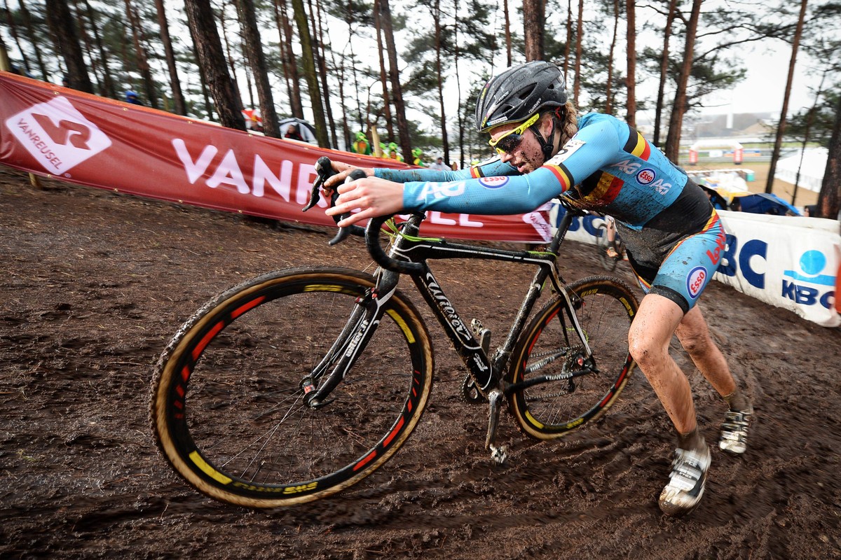 Belgijska kolarka zdyskwalifikowana na sześć lat za doping technologiczny