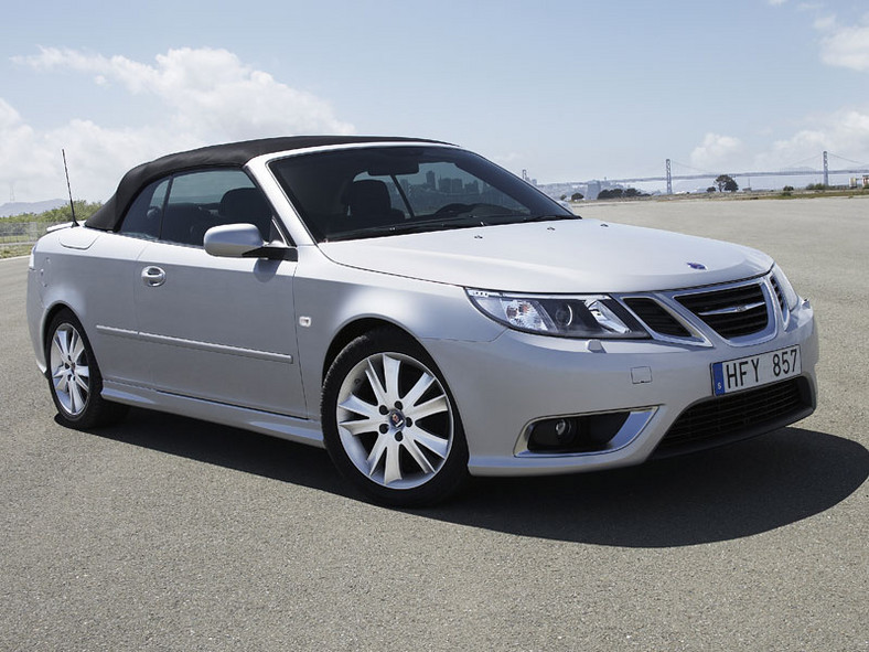 Saab 9-3: nowy wygląd, nowy silnik twin-turbo 1,9 TTiD i napęd na cztery koła XWD