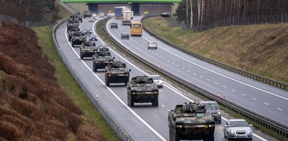 NATO pokazuje pazur. Wielkie ruchy wojsk w Polsce. Na drogach zmotoryzowane kolumny [ZDJĘCIA]