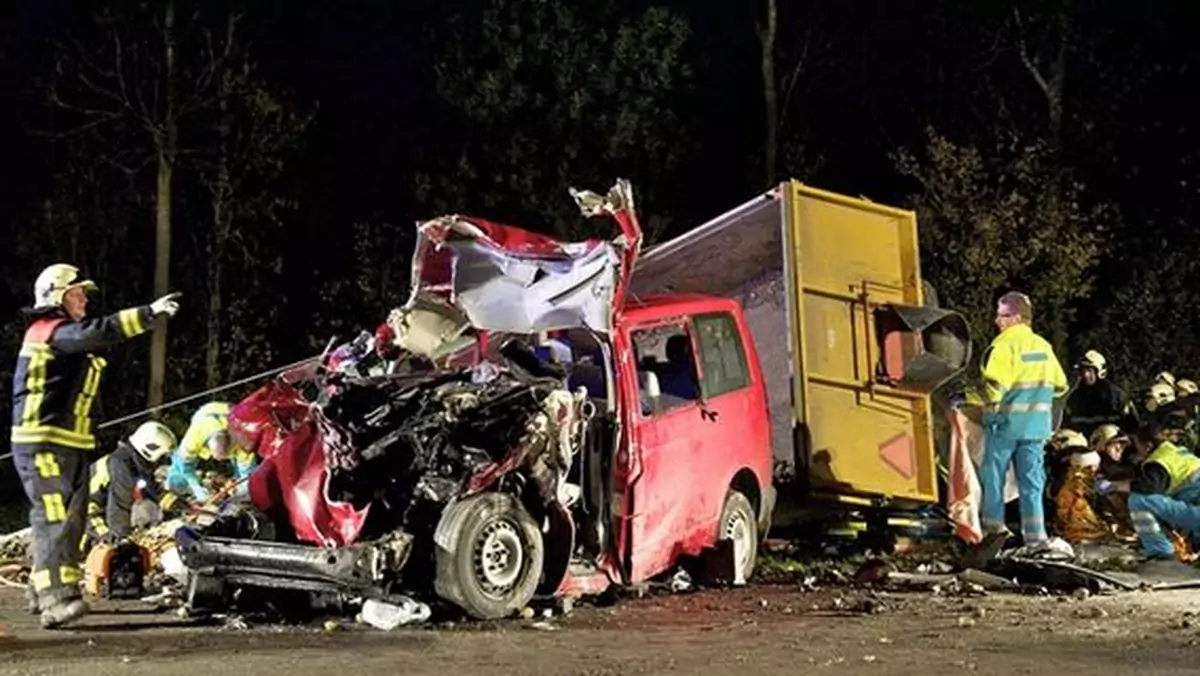 Tragiczny wypadek polskiego VW Transportera w Holandii