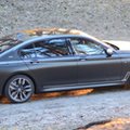 BMW M760Li xDrive - 3,7 do setki, 12 cylindrów i... 1 milion złotych