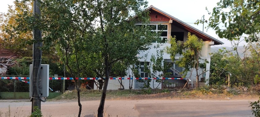 Kuća u Niškoj Banji u kojoj je ubijen dečak (13)