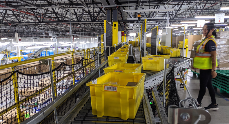 Amazon fulfillment center, Staten Island