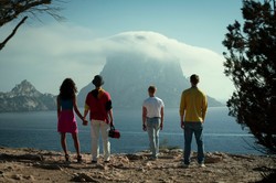 "White Lines" - Netflix zapowiada serialową nowość twórców "Domu z papieru" i "The Crown"