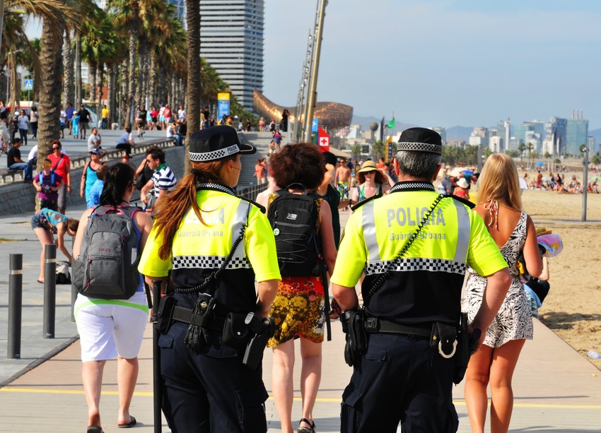 Policija