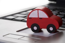 Chcesz wypożyczyć samochód? Dowiedz się, na co zwrócić szczególną uwagę