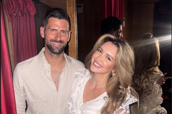 (FOTO) NOVAK ĐOKOVIĆ U PROVODU U BEOGRADU U klubu mu svi prilazili, oduševio stajlingom - jedan komad košta 800 evra