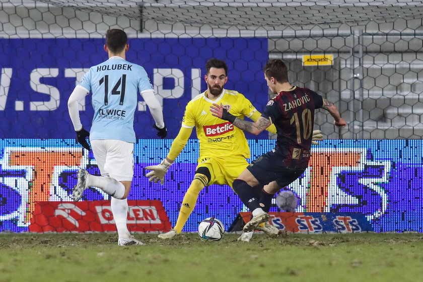 Ekstraklasa: Pogoń - Piast 0:0