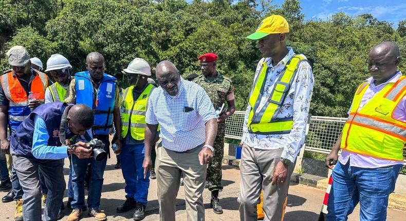 Minister Katumba Wamala announced closure of Karuma Bridge