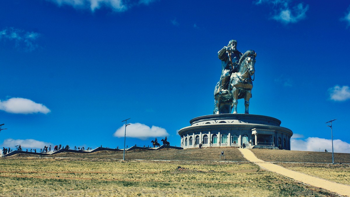 Mongolia chce zwiększenia amerykańskich inwestycji i bezpośrednich połączeń lotniczych. Stany Zjednoczone chcą usłyszeć, co Xi Jinping i Władimir Putin mówią swojemu wspólnemu sąsiadowi.