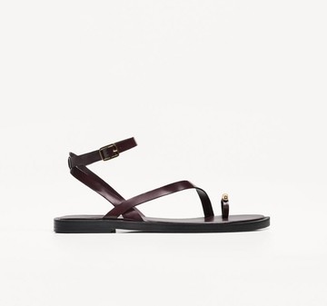 BERSHKA 10 995 Ft