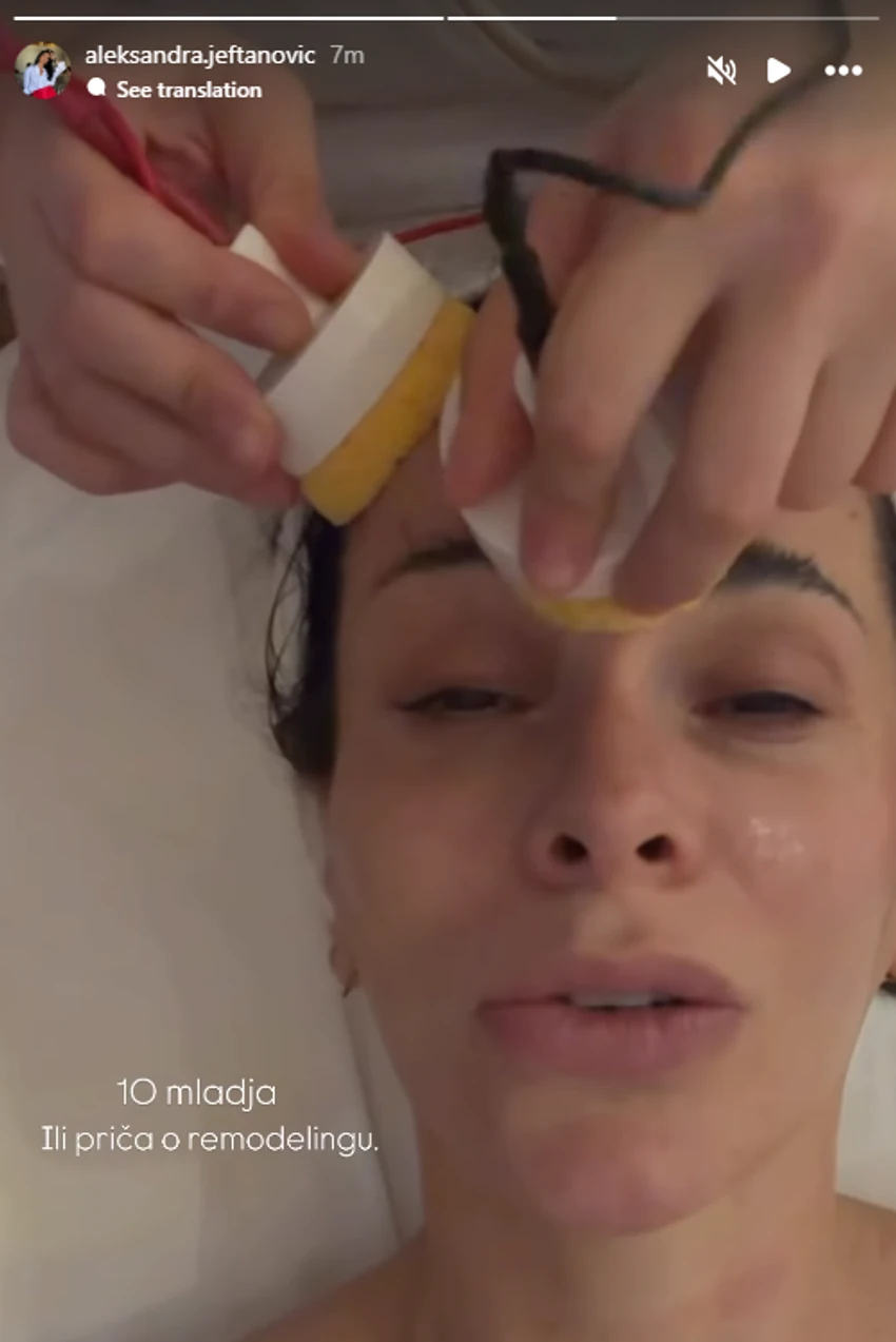 Aleksandra bez trunke šminke