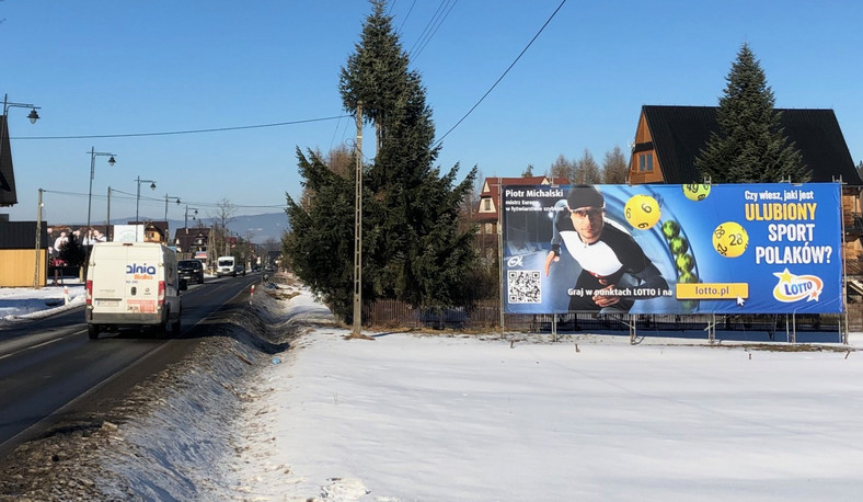 Wielkie billboardy zachęcające do gry liczbowe Totalizatora Sportowego stanęły przy DK 49 w Białce Tatrzańskiej. To kolejna odsłona podhalańskiej "reklamozy"