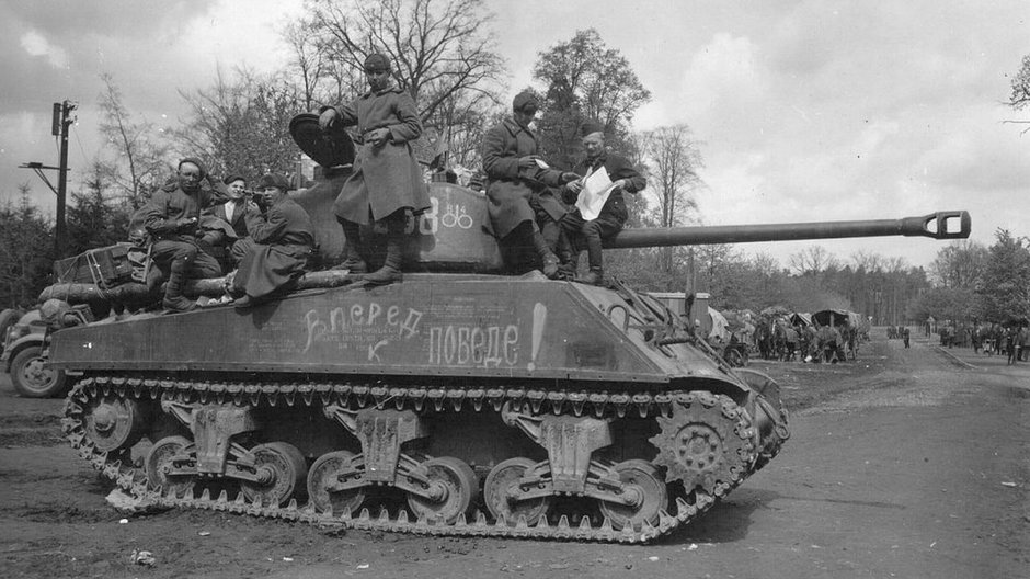 Amerykański sherman przekazany Sowietom w ramach Lend-Lease Zdjęcie z maja 1945 r.