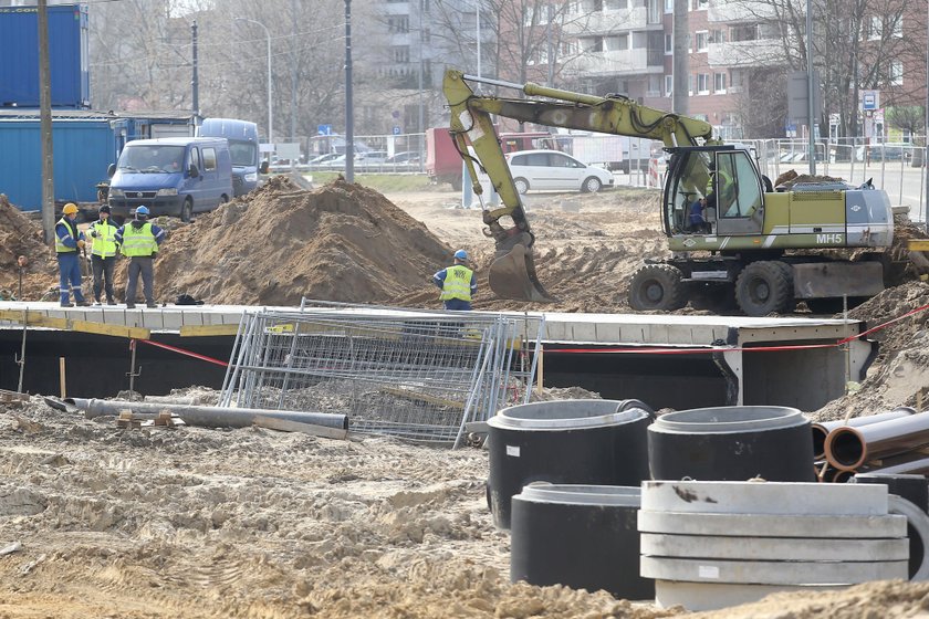 Tramwajarze budują na Nowodworach