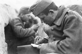 "Otišao sam kao mladić, a VRAĆAM SE KAO SEDI STARAC": Potresna PISMA koja je generacija NAŠIH DEKA SLALA S FRONTA BAKAMA - "Sanjao sam te kako dolaziš sa detetom i kažeš mi..."