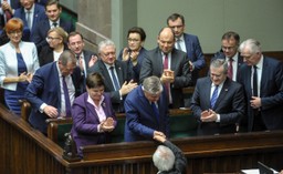 Sejm odrzucił wniosek o wyrażenie wotum nieufności wobec ministra rolnictwa Jurgiela