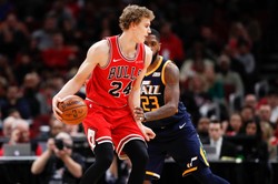 Chicago Bulls stracili czołowego strzelca. Lauri Markkanen kontuzjowany