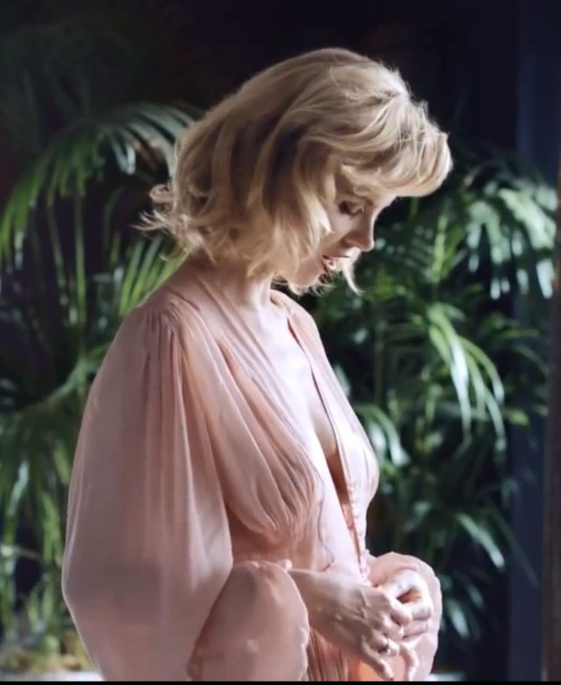 Eva Herzigova w reklamie butów Briana Atwooda