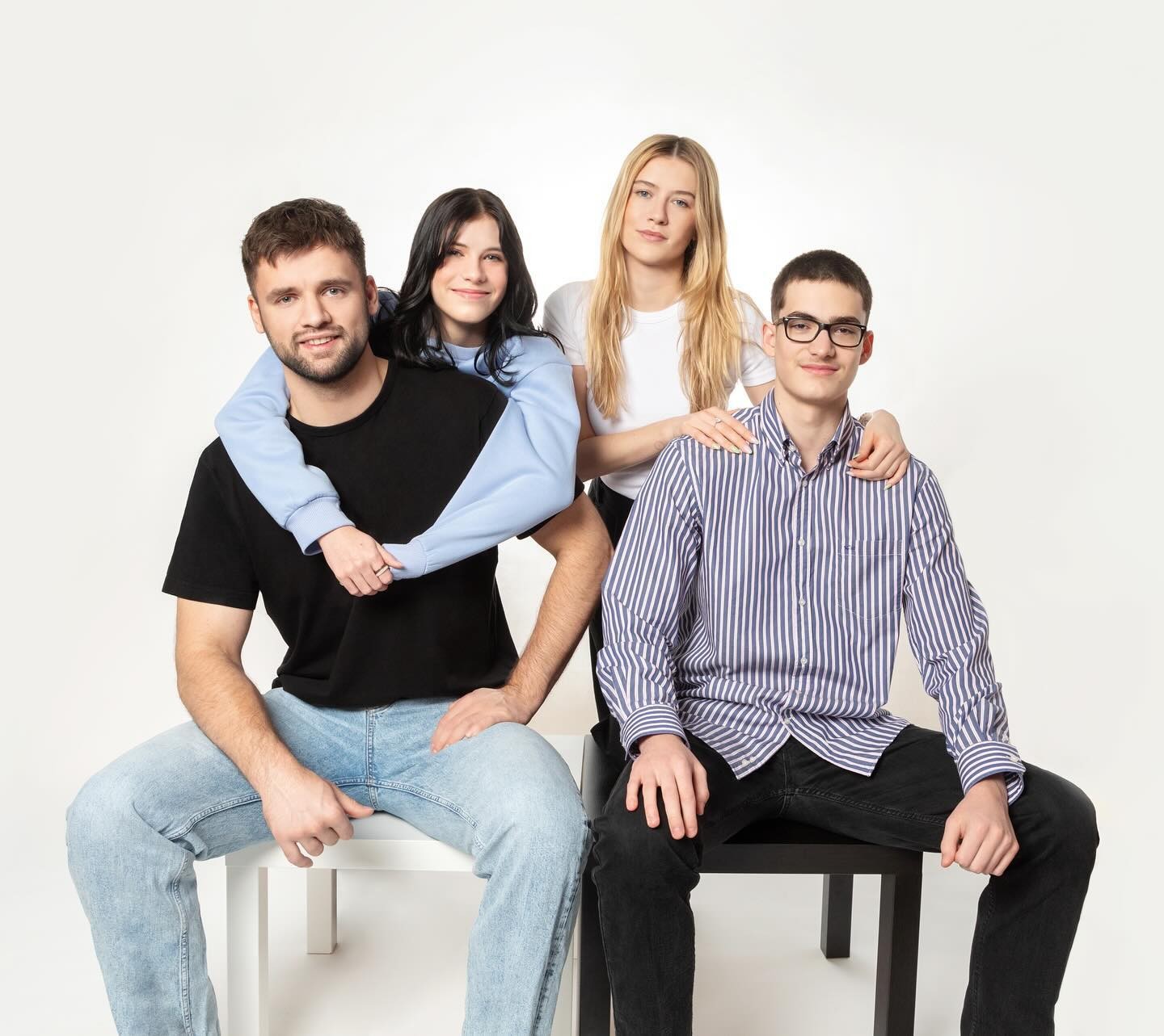 Deti Richarda Sulíka - Viktória (vľavo hore), Alexandra (vpravo hore), Filip (vľavo dole), Hugo (vpravo dole).