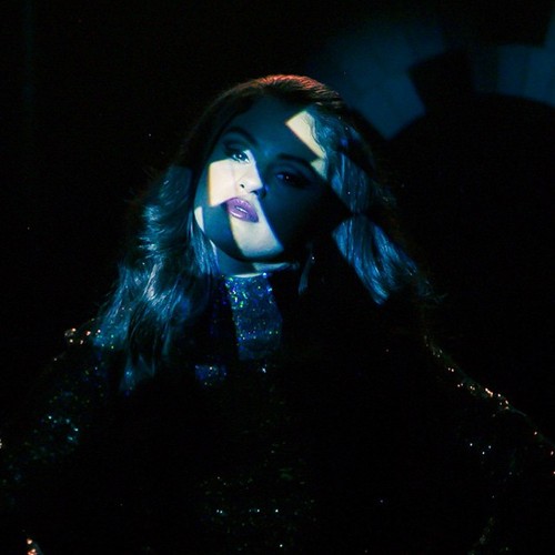 Selena Gomez teraz mroczna i tajemnicza?